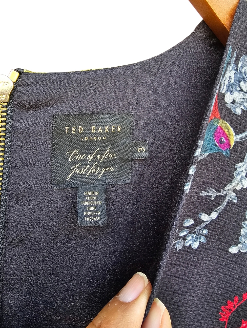 Ted Baker Black Bird & Floral Cold-Shoulder Mini Dress Size 3 (8 US) - Picture 7 of 13